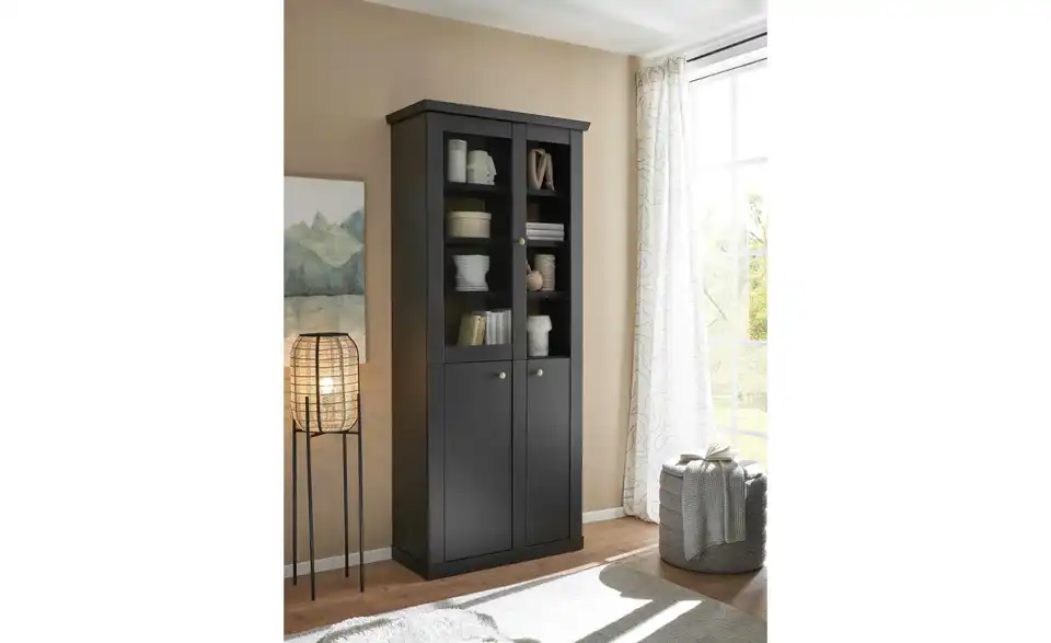 Vitrine Lynn, in Wohnsituation