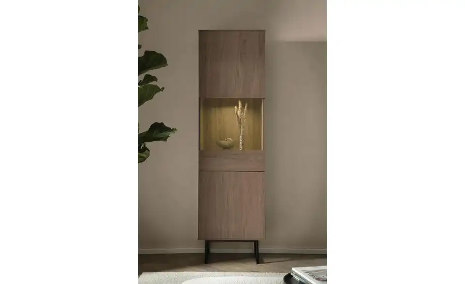 Vitrine Kalmar, in Wohnsituation