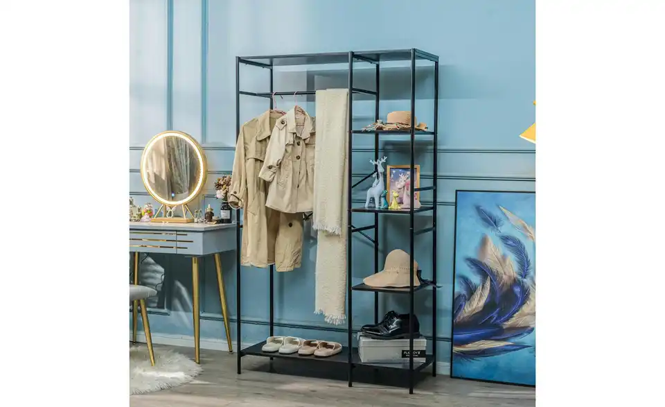 Kompaktgarderobe, in Wohnsituation