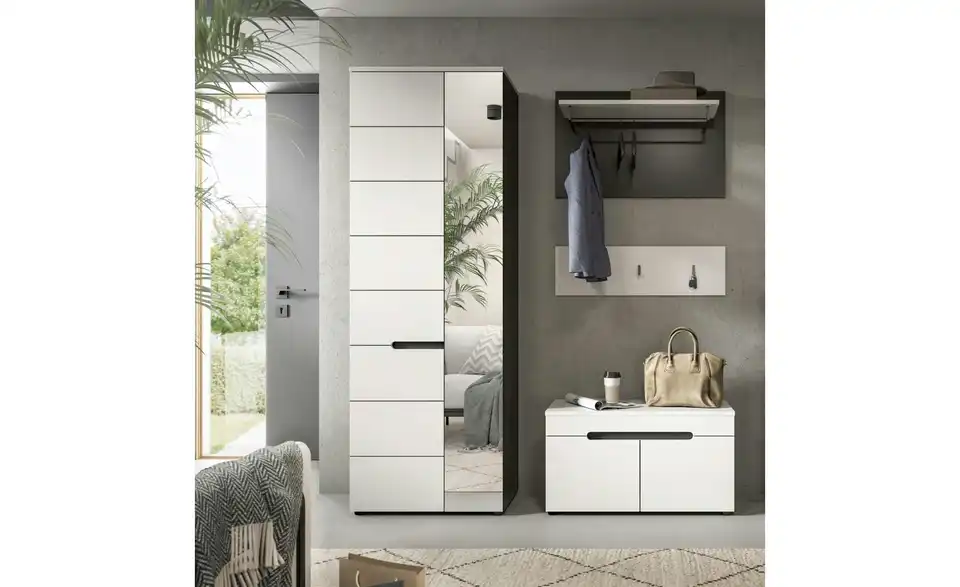 Garderobenkombination, in Wohnsituation