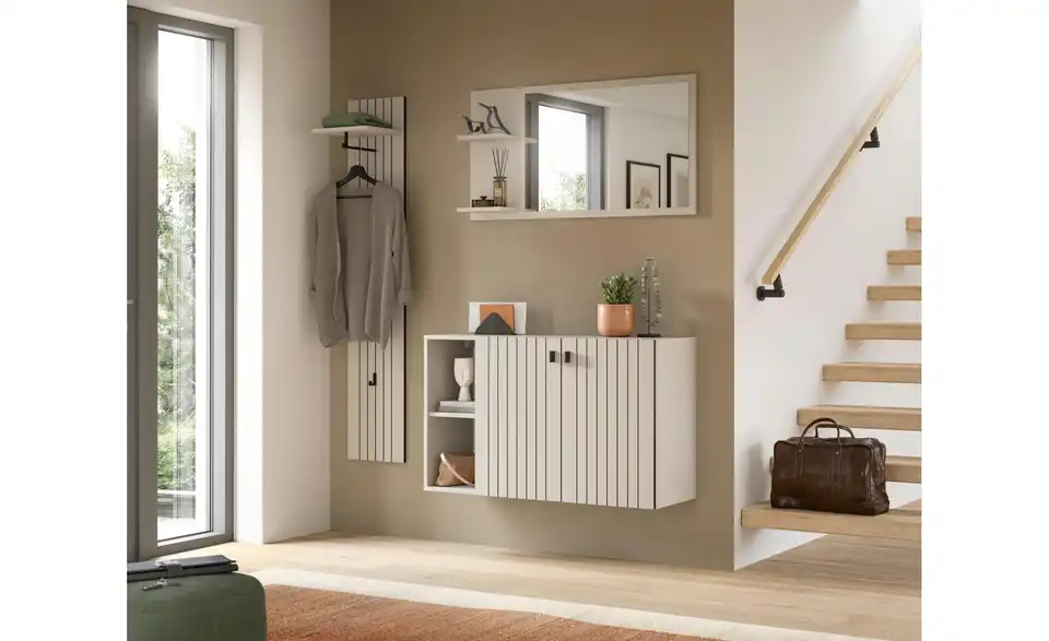 Garderobenpaneel, in Wohnsituation