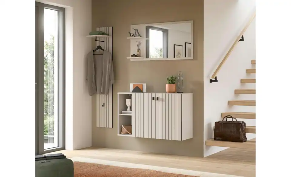 Garderobenkombination, in Wohnsituation