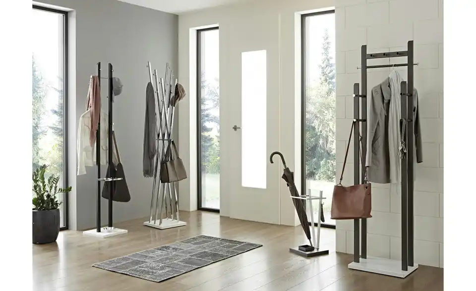 Garderobenständer, in Wohnsituation