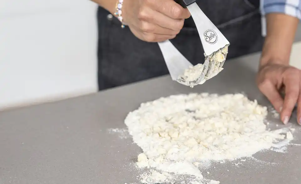 Sallys Teigsmasher, in Wohnsituation