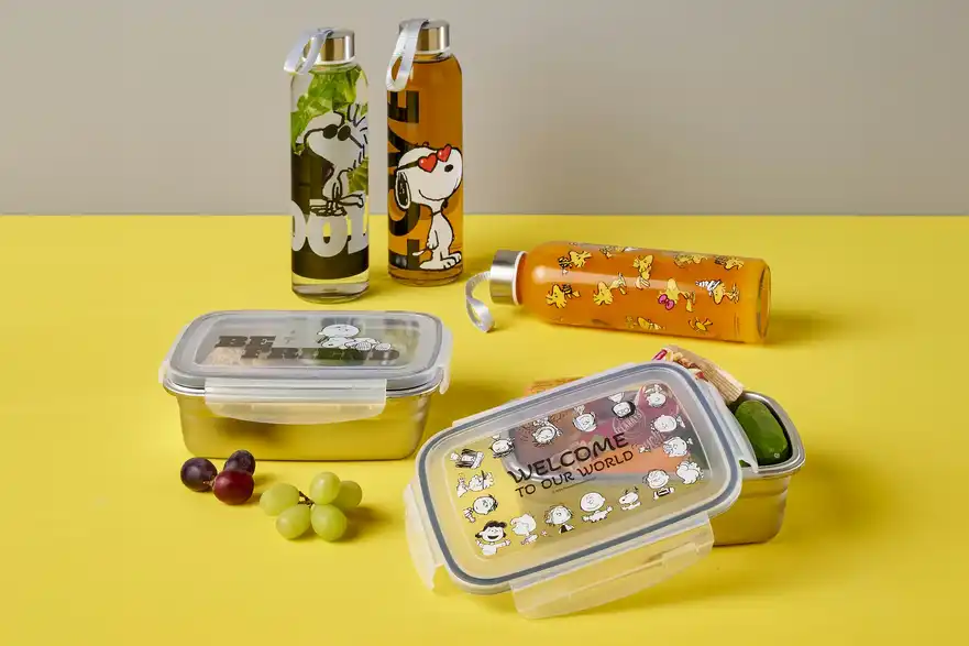 Trinkflasche Peanuts, in Wohnsituation