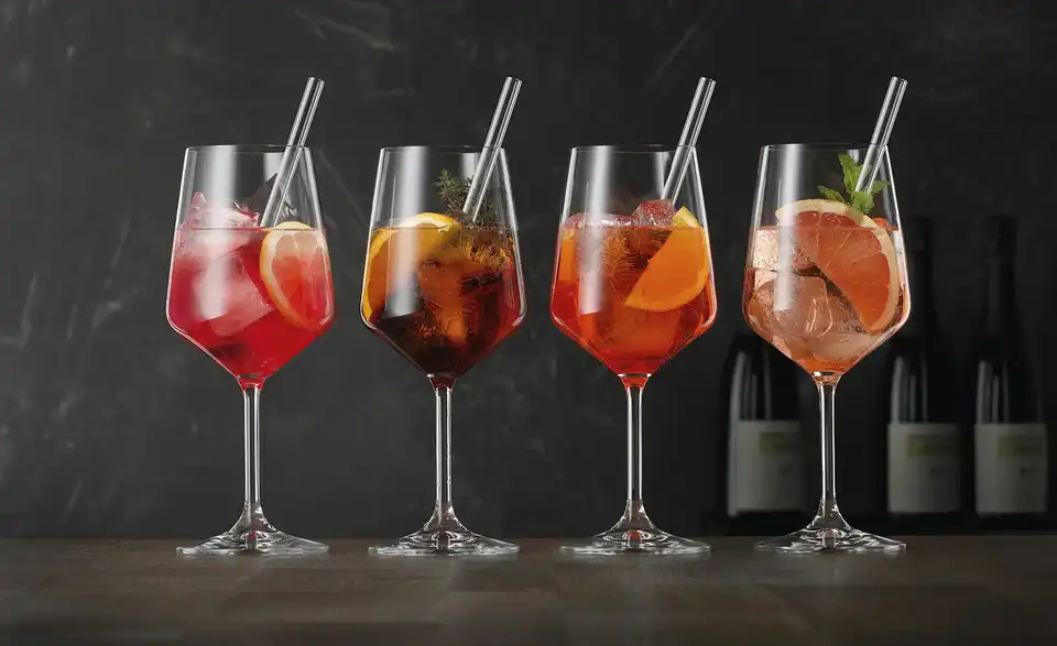 Nachtmann Cocktail- / Spritzgläser mit Glastrinkhalmen Tastes Good 4er Set, in Wohnsituation