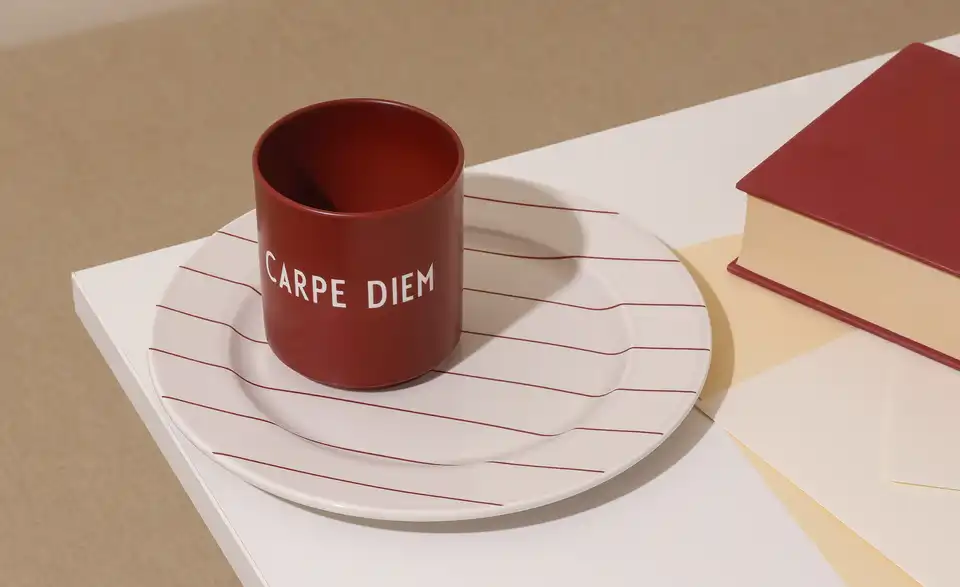 DESIGN LETTERS Becher, in Wohnsituation