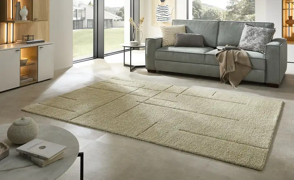 Handweb-Teppich Boutique, in Wohnsituation