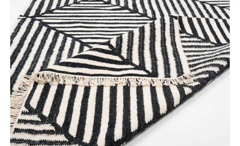 Kelim Criss Cross