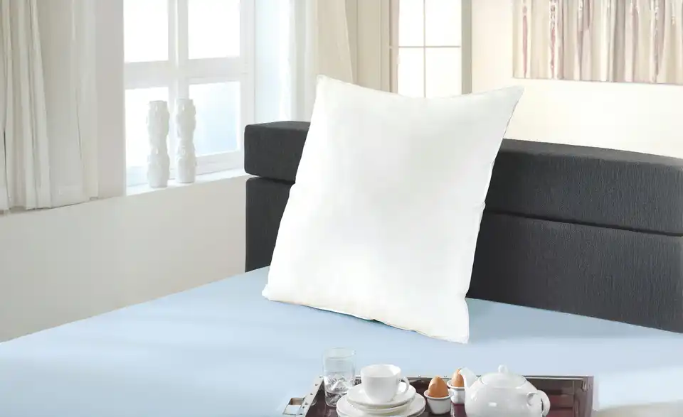 como Kopfkissen Laura, in Wohnsituation