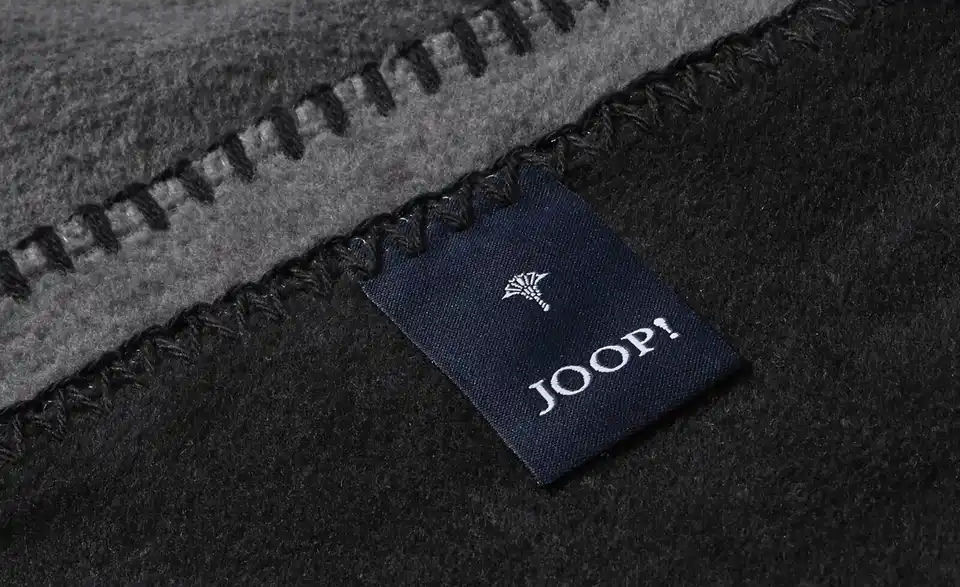 JOOP! Kuscheldecke J-Trend, Detailansicht