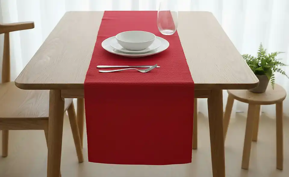 Como Green Tischläufer Bella, in Wohnsituation