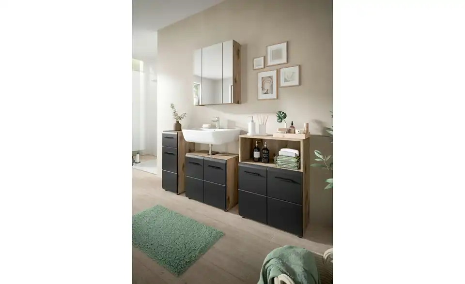 Badkombination, in Wohnsituation