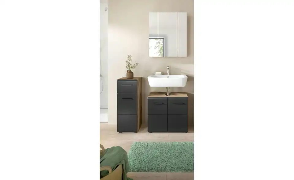 Badkombination, in Wohnsituation