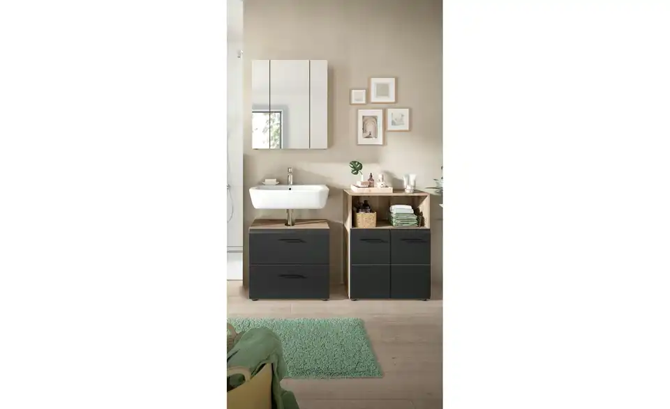 Badkombination, in Wohnsituation