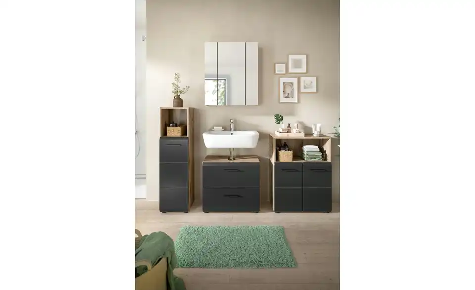 Badkombination, in Wohnsituation