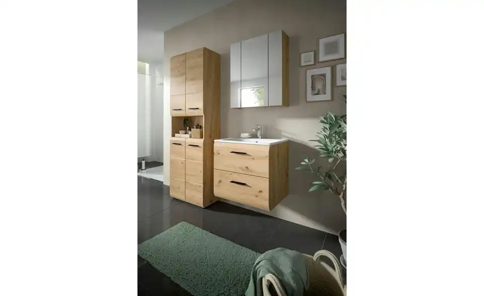 Badkombination, in Wohnsituation