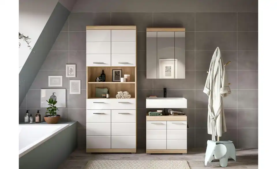 Badkombination, in Wohnsituation