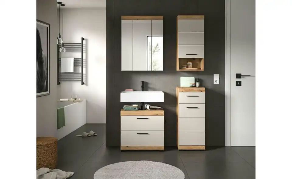 Badkombination, in Wohnsituation