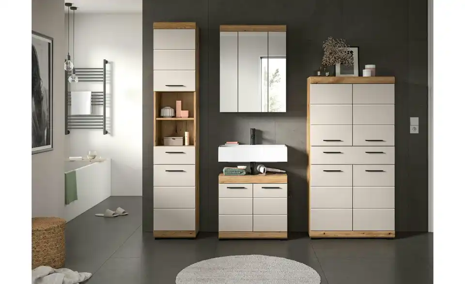 Badkombination, in Wohnsituation