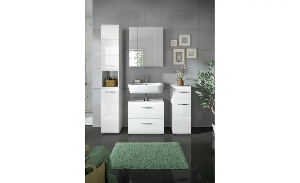 Badkombination, in Wohnsituation