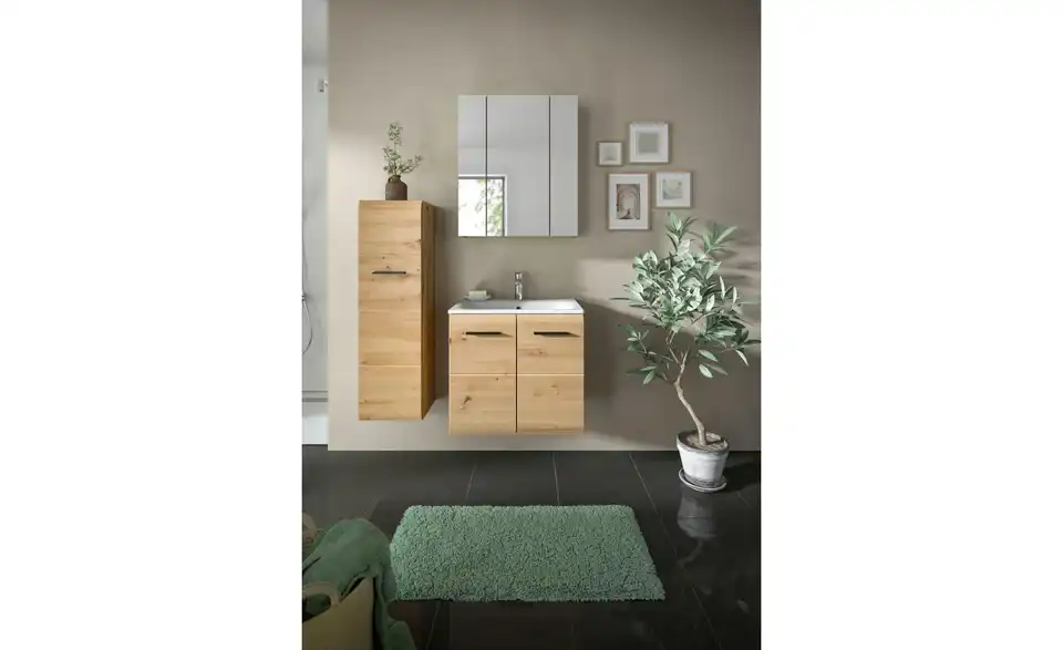 Badkombination, in Wohnsituation