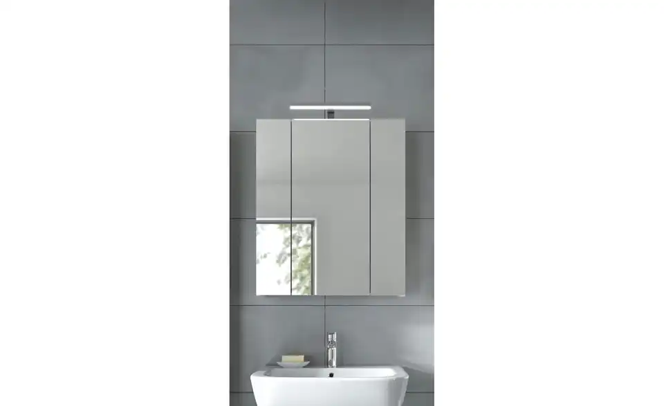 Spiegelschrank, in Wohnsituation