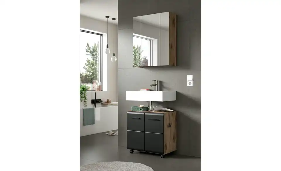 Waschbeckenunterschrank, in Wohnsituation