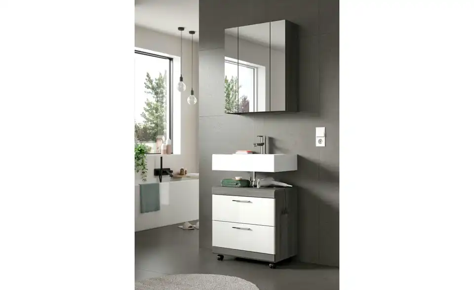 Waschbeckenunterschrank, in Wohnsituation