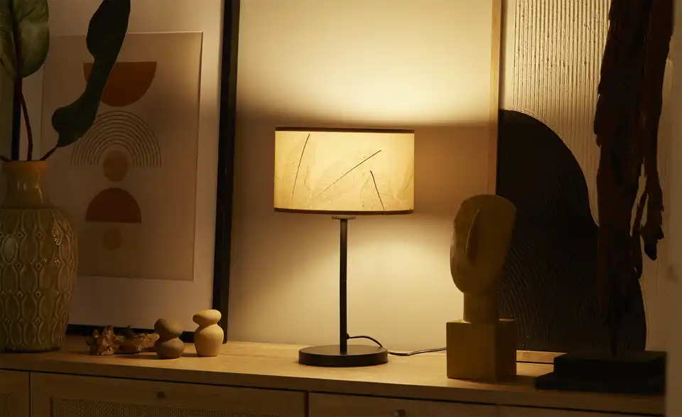 Tischleuchte, in Wohnsituation