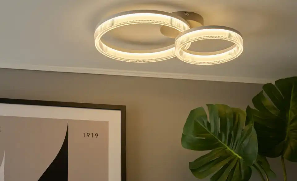 KHG LED-Deckenleuchte, in Wohnsituation