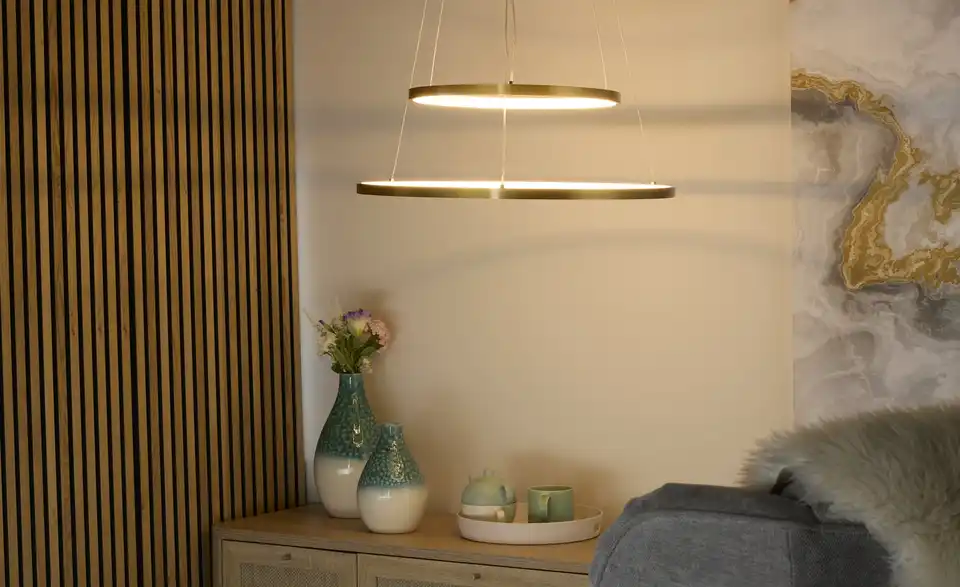 KHG LED-Pendelleuchte, in Wohnsituation