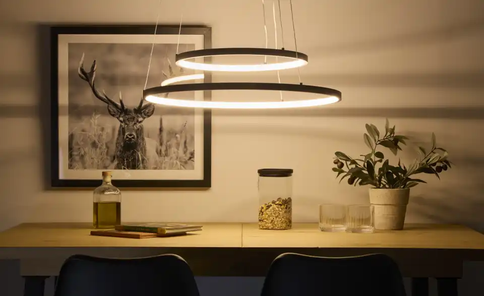 KHG LED-Pendelleuchte, in Wohnsituation