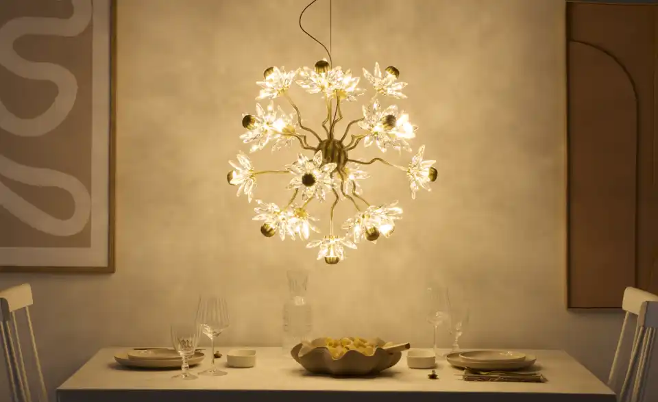 KHG LED-Pendelleuchte Flower, in Wohnsituation