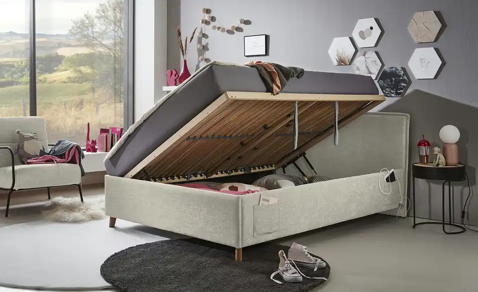 Polsterbett Fun mit trendiger Kederumrahmung, in Wohnsituation