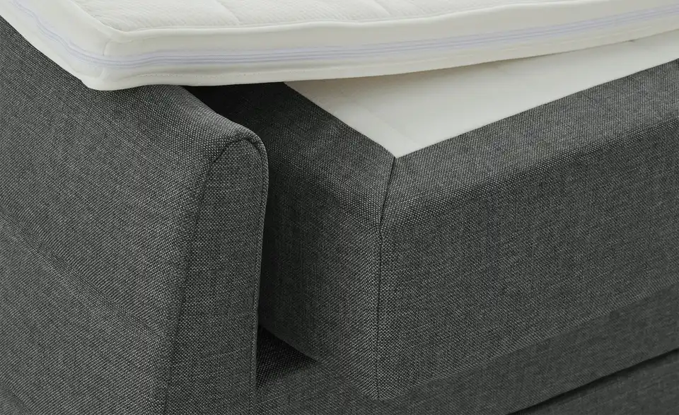 Boxspringbett Baron mit Bettkasten und Topper, Detailansicht