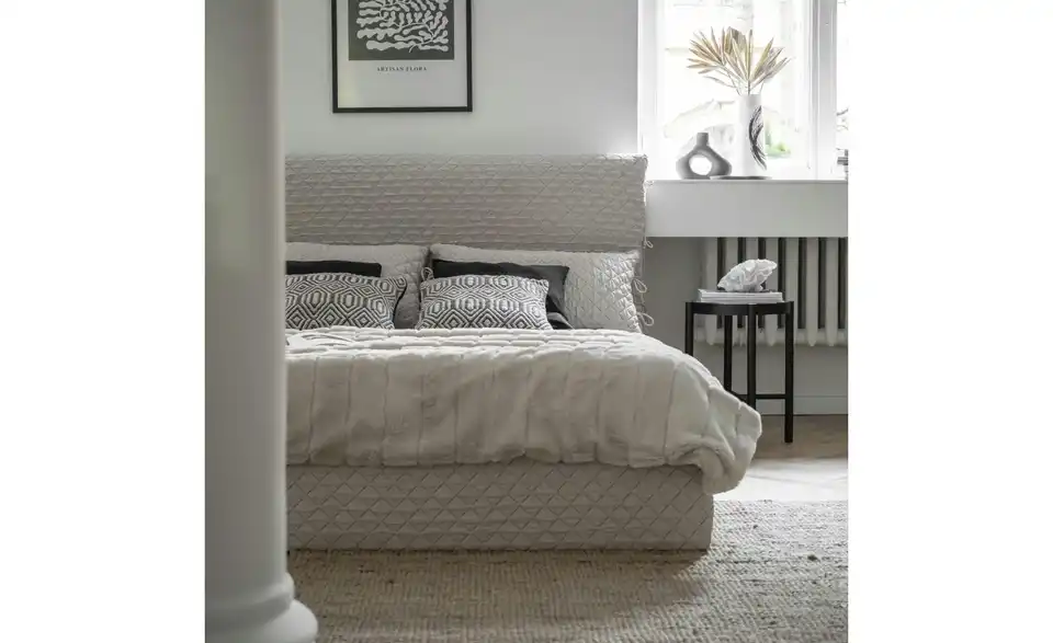 Miuform Polsterbett Sleepy Luna gemustert, in Wohnsituation