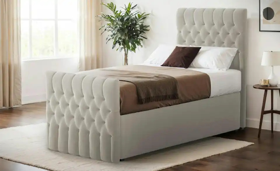 Boxbett Belek King mit Bettkasten und Fußteil, in Wohnsituation