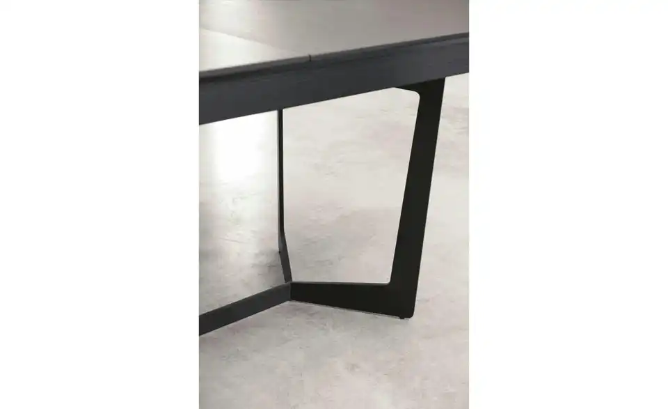 Furnhouse Esstisch, in Wohnsituation