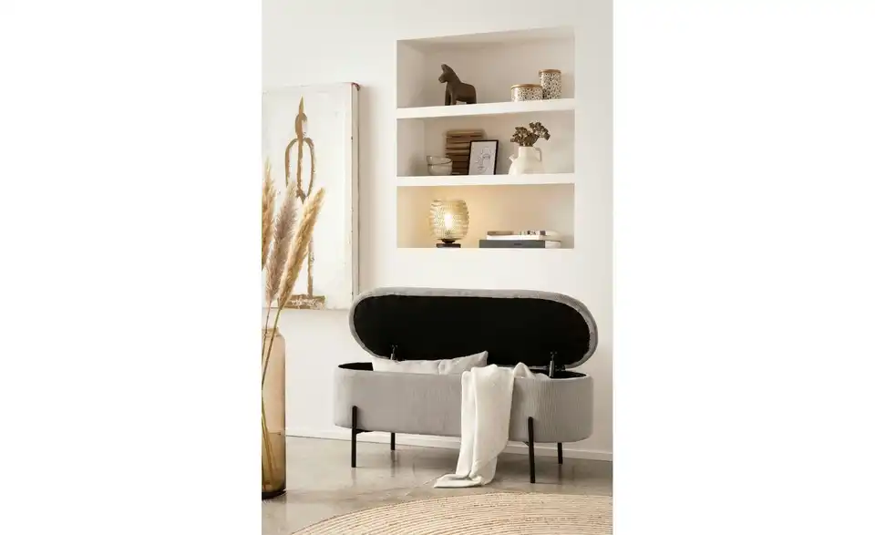 Bettbank, in Wohnsituation