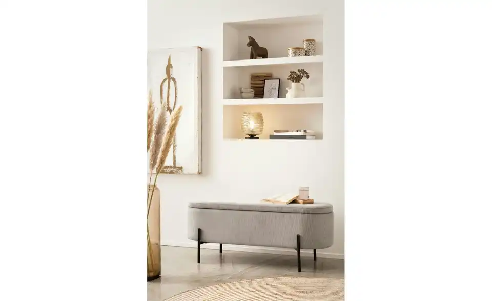 Bettbank, in Wohnsituation