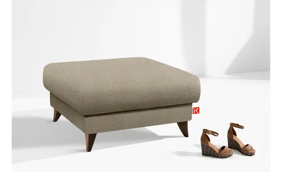 KONSIMO Hocker, in Wohnsituation