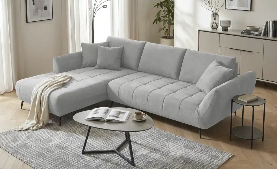 bobb Ecksofa Carly mit Sitztiefenverstellung, in Wohnsituation