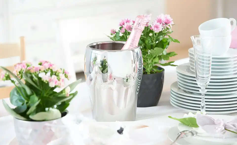 Kahla Kombiservice, 30-teilig Basic, in Wohnsituation