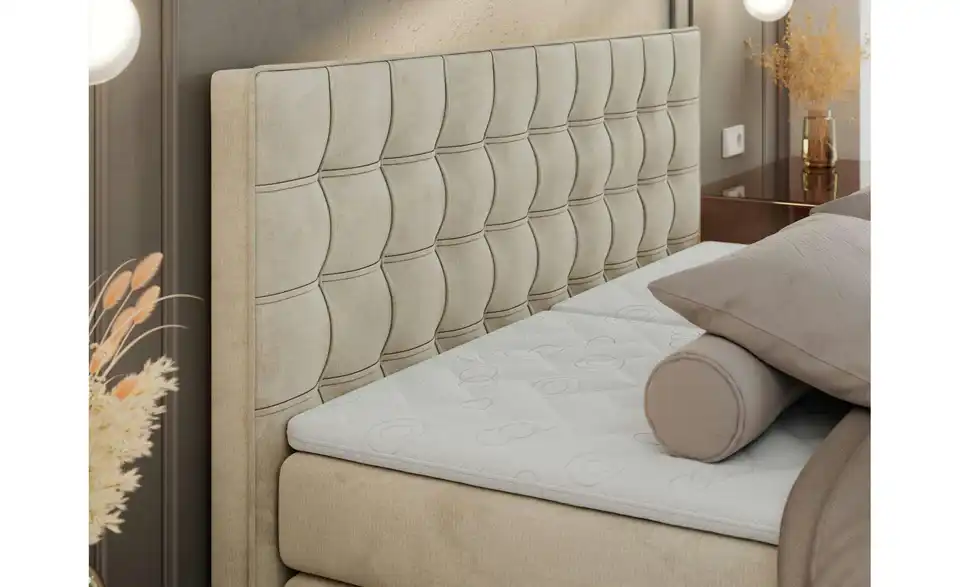 Motor Boxspringbett Elektro mit Bettkasten, in Wohnsituation