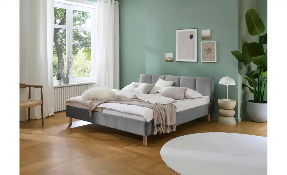 Polsterbett Joker in grau, in Wohnsituation