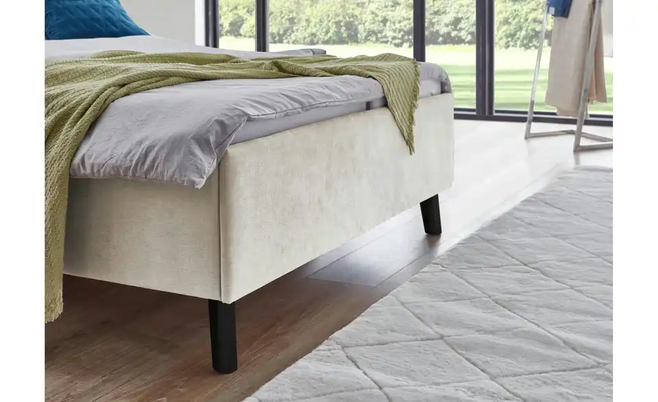 Polsterbett Piano in beige, in Wohnsituation
