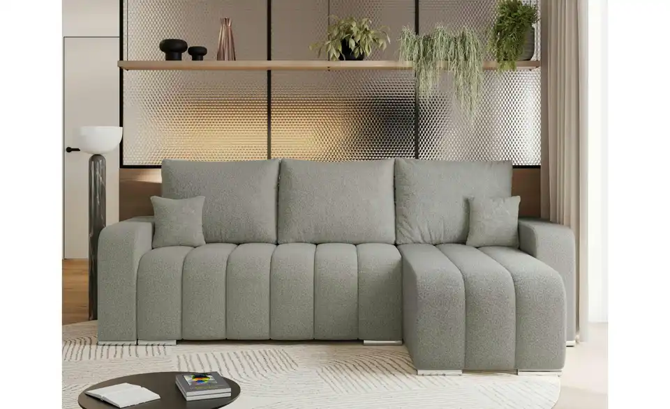 Ecksofa Hellgrau, in Wohnsituation