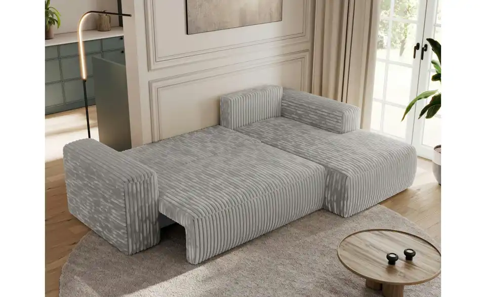 Ecksofa Hellgrau, in Wohnsituation