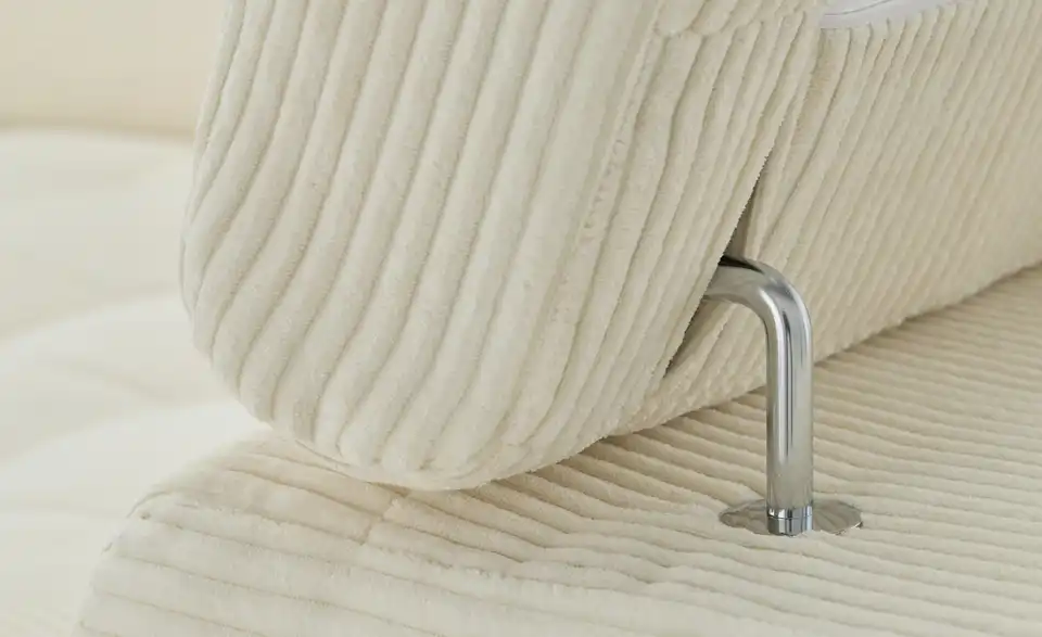 Ecksofa Arte mit verstellbaren Kopfstützen, Detailansicht